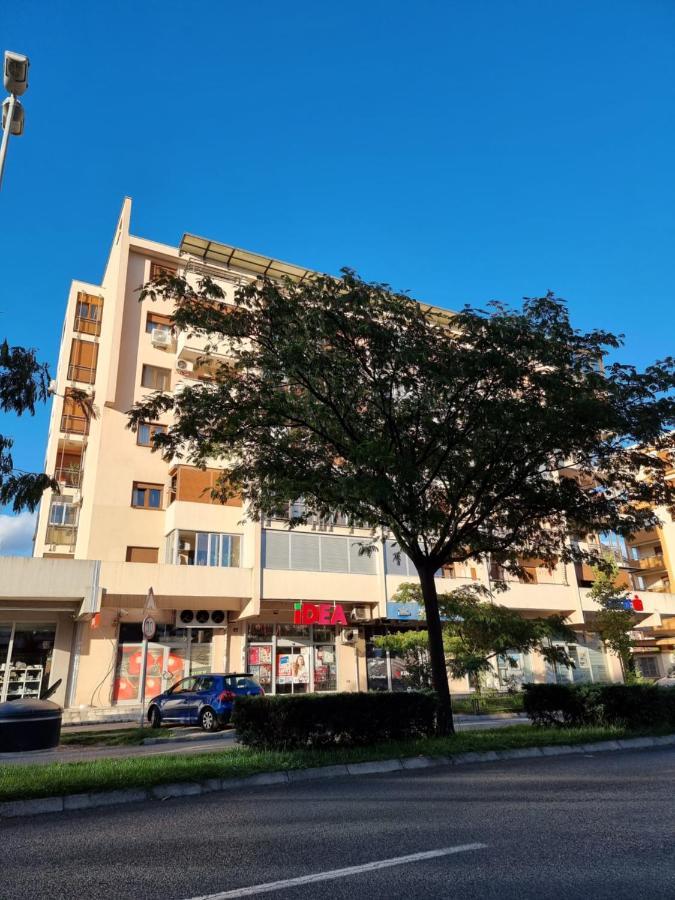 Oksana Apartment Podgorica Eksteriør billede